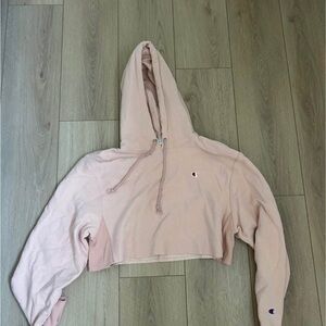 Champion Cropped Hoodie in Light Pink